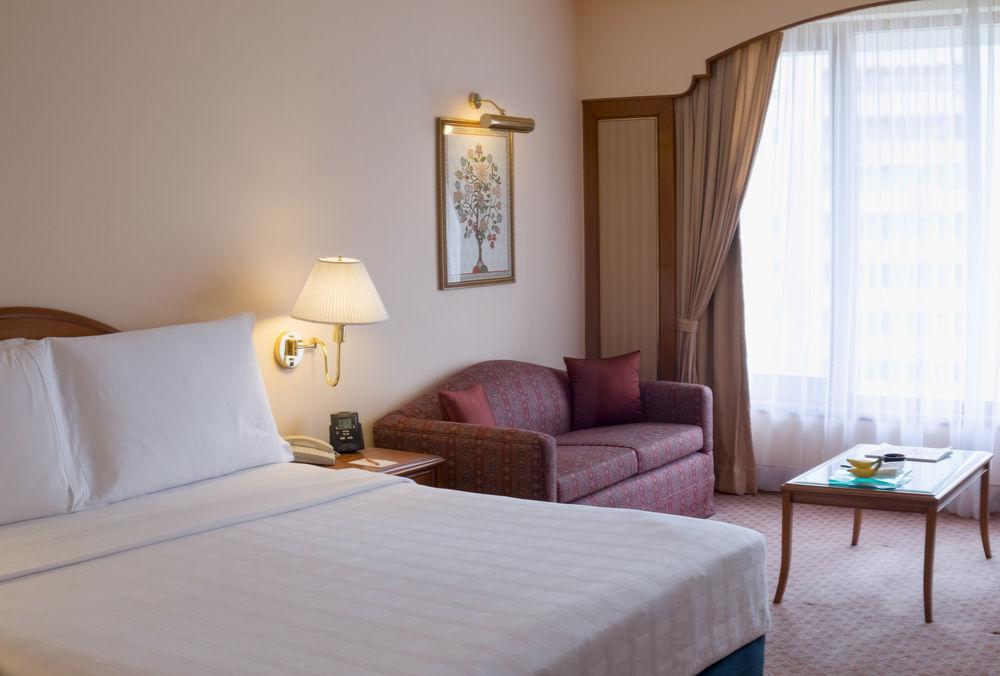 Trident Nariman Point Hotel Mumbai Exterior foto A room at the hotel